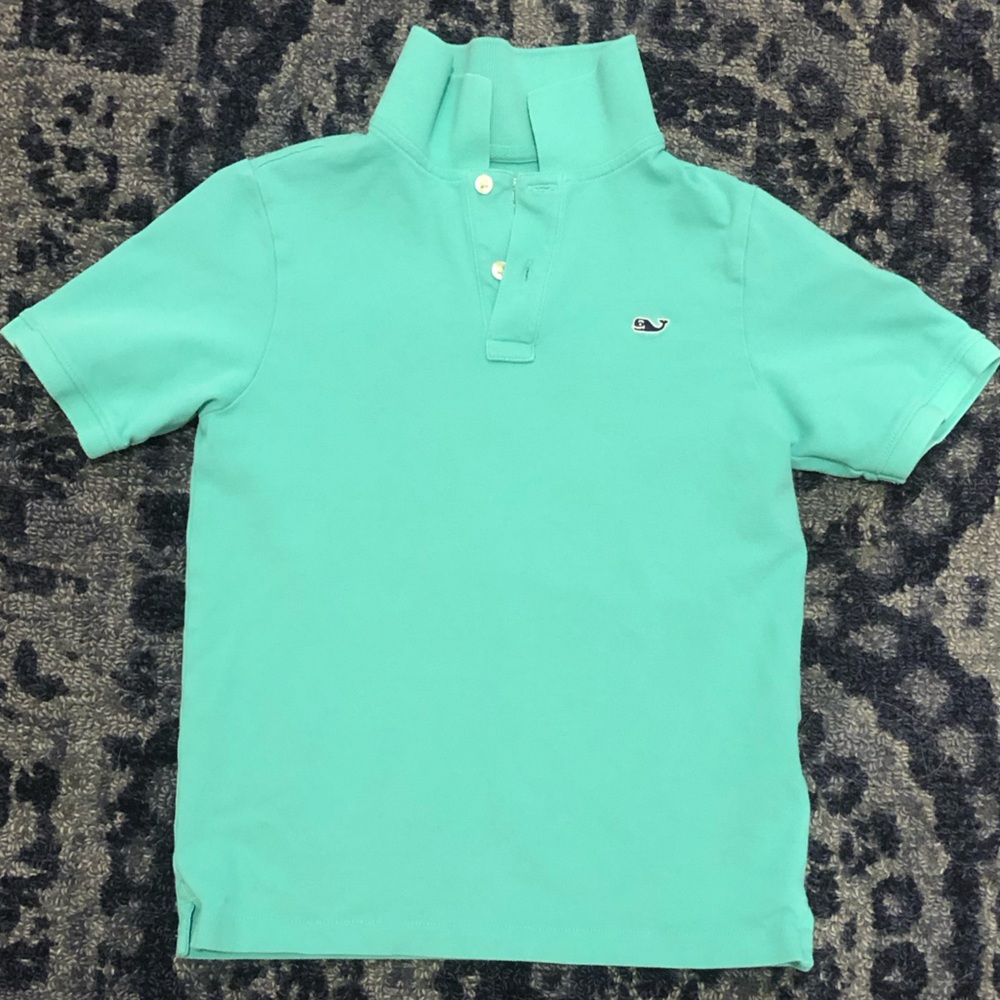 Vineyard Vines Boys Short Sleeve Polo.  Excellent condition.